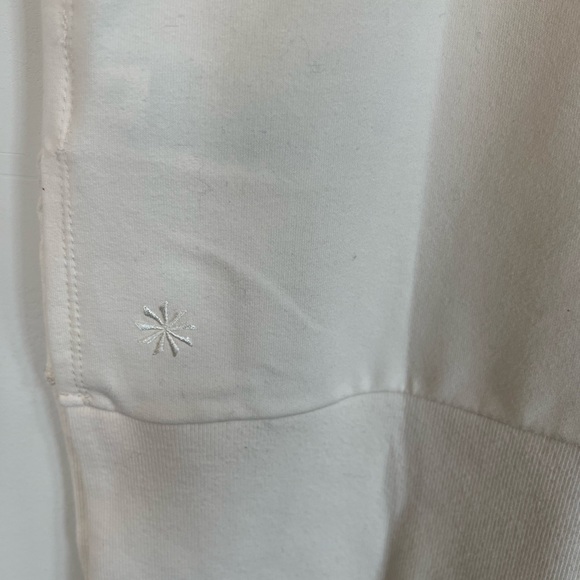 Athleta Off-White V-Neck Tee New (No Tag)✨ - Picture 7 of 9